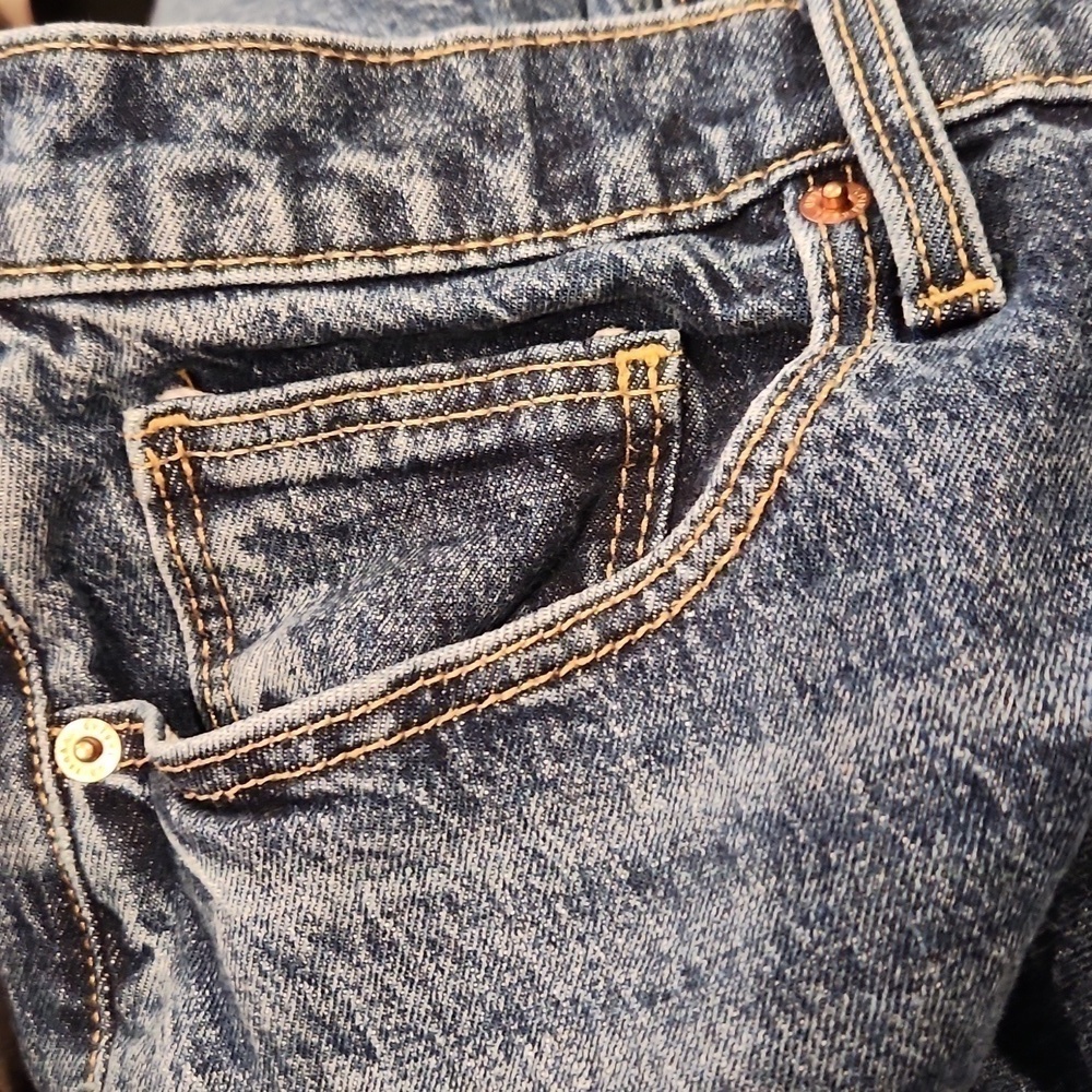 [Universal Thread] Hi Rise Bootcut Jeans - Size 16/33 - Picture 7 of 9